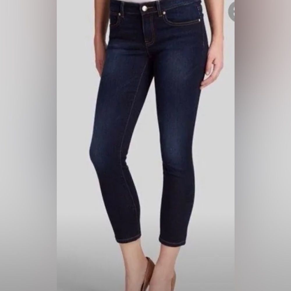 Michael Kors dark wash denim Capri jeans size 10.